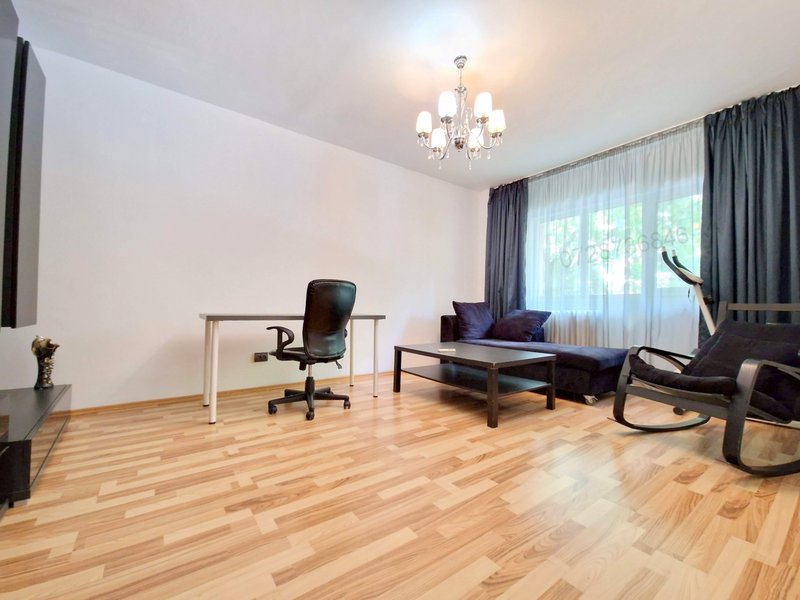 Tineretului, apropiere parc, bloc 1981, apartament decomandat